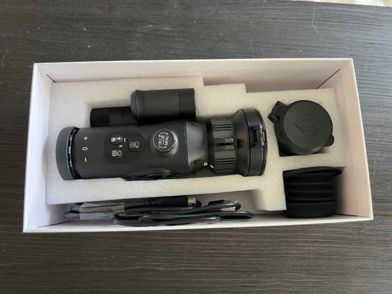 Oneleaf Mars MT1000LRF Thermal Rifle Scope