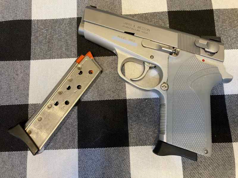 S&amp;W 3913 No Logo Mint Trigger Job