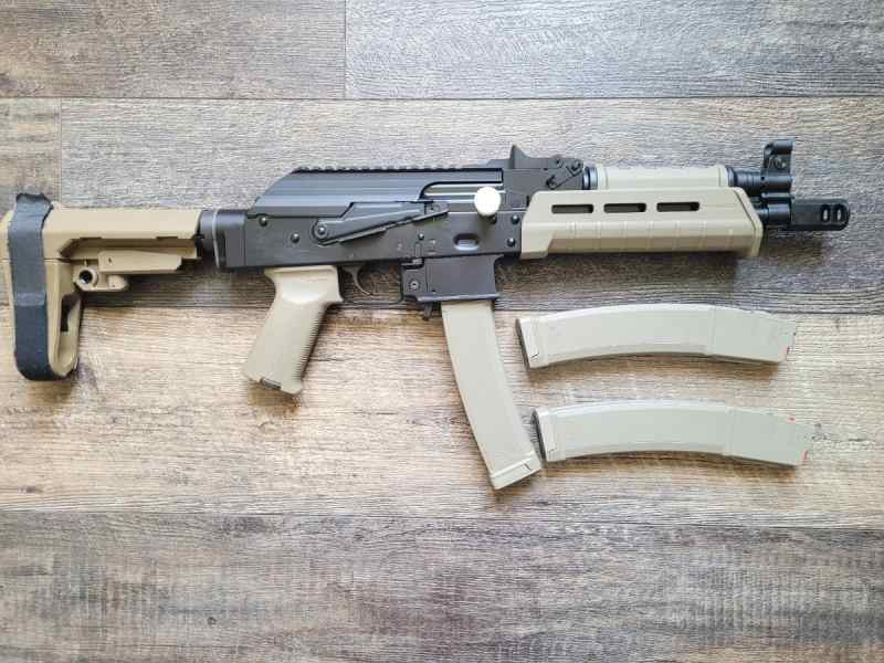 AKV 9MM