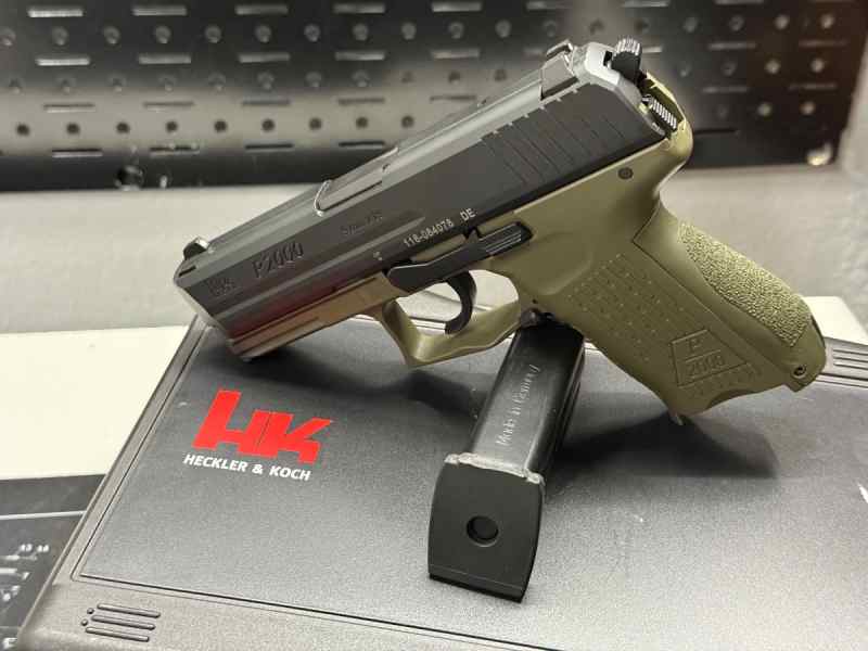 Like new H&amp;K P2000 OD Green with 4 mags- $550 OBO