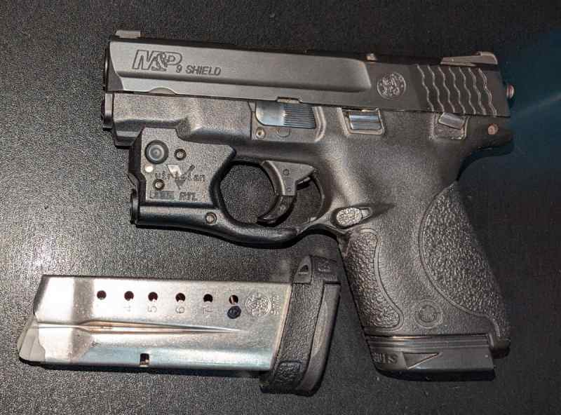 SMITH &amp; WESSON S&amp;W 9MM SHIELD STROBE LIGHT TRITIUM