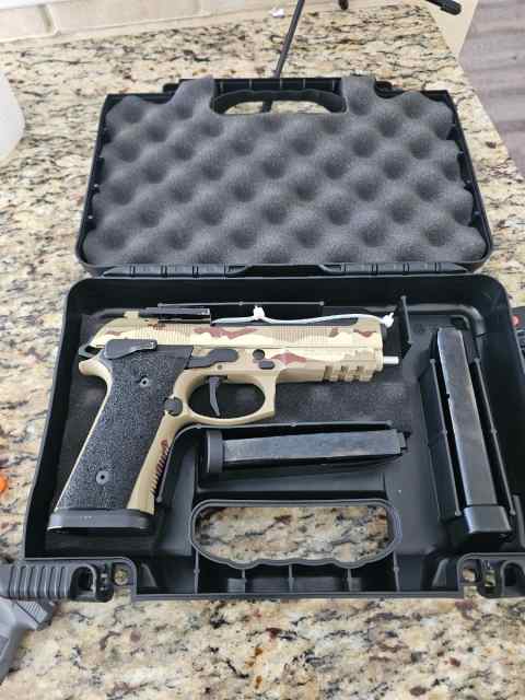 Beretta 92xi SAO