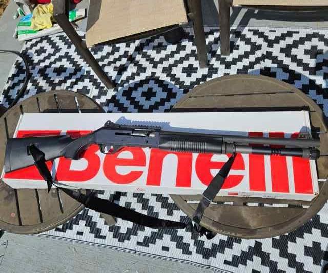 Benelli M4 
