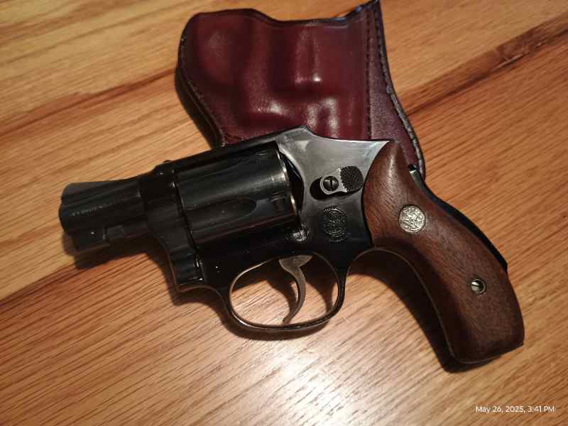 S&amp;W Model 40 .38 SPL Air Weight