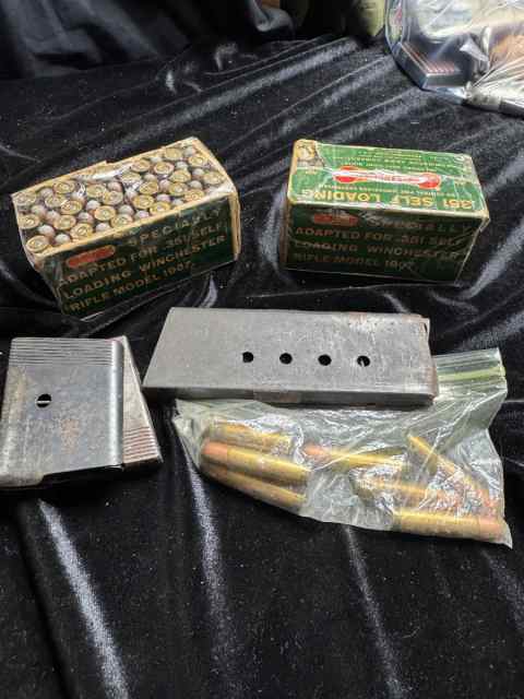 .351 Remington self loading ammunition and magazin