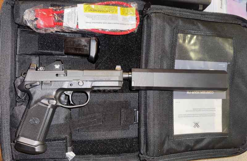 FN FNX-45 TACTICAL