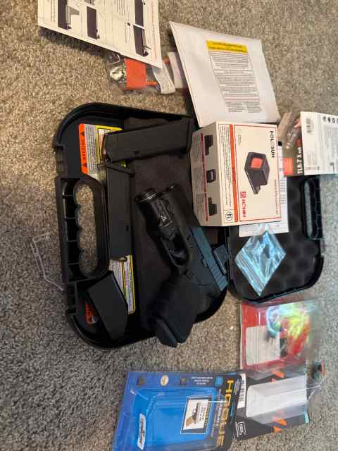 Glock 43x MOS Bundle Deal (optic, light, grip)