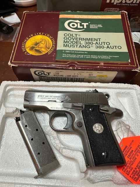 Colt Mustang 380