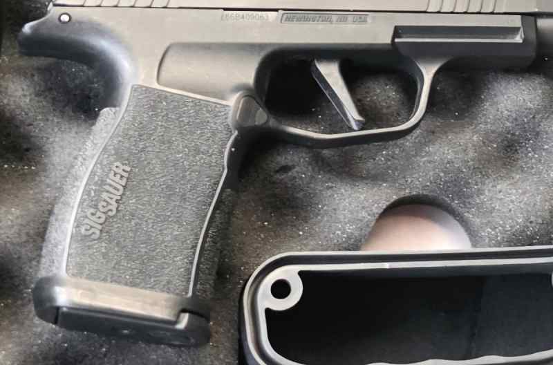 P365xl grip module with 12rd and 15rd mag