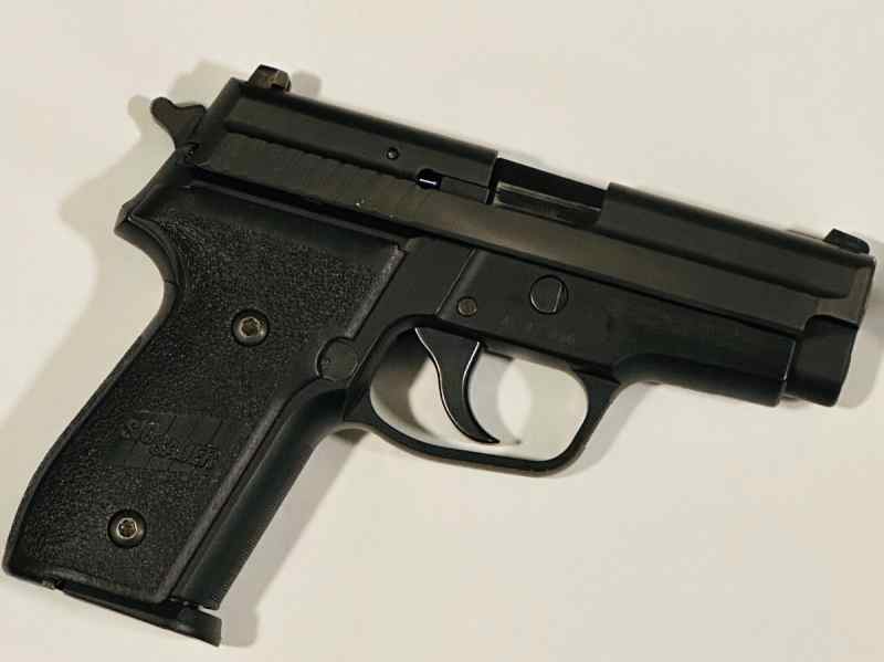 SIG SAUER P229 GERMAN FRAME