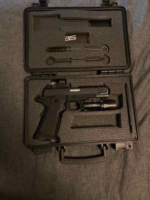 Tisas 1911 DS with light and optic 